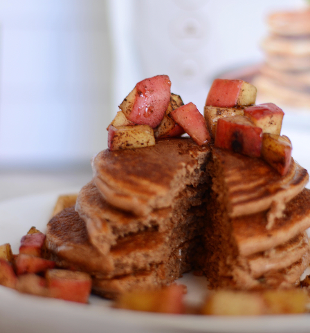 Pancakes de Manzana Caramelizada